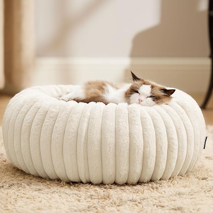 Bedsure ComfyFleece™ Cat beds for Indoor Cats - Image 7