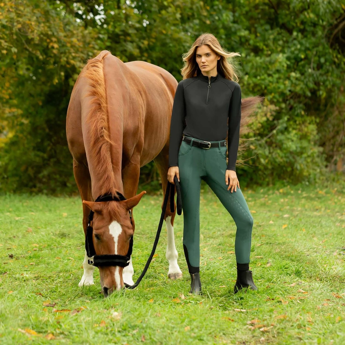 Equinavia Valkyrie Soft Ultra Fleece Padded Adjustable Breakaway Horse Halter - Black/Black - Cob