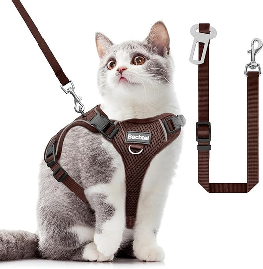 Cat Harness and Leash Set by BECHTEL