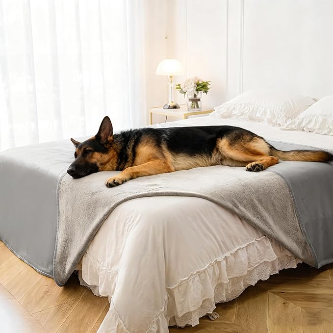 Waterproof Dog Blanket for Bed, Reversible Pet Couch Throw Blankets Leak Proof by Secfeeling