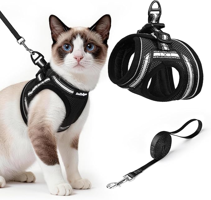 rabbitgoo Cat Harness and Leash Set by rabbitgoo