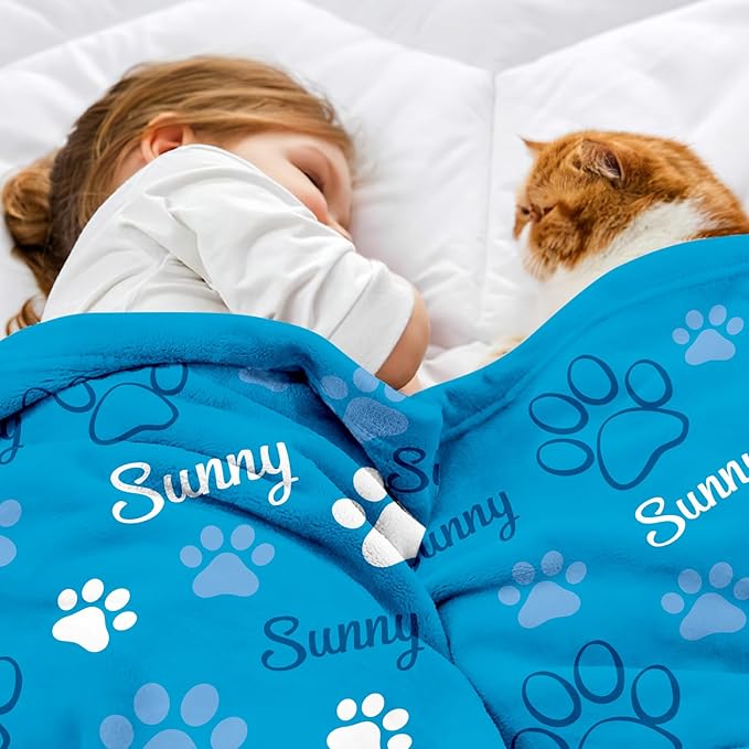 Custom Dog Blanket with Name and Paw Prints, Personalized Pet Blanket - Image 4