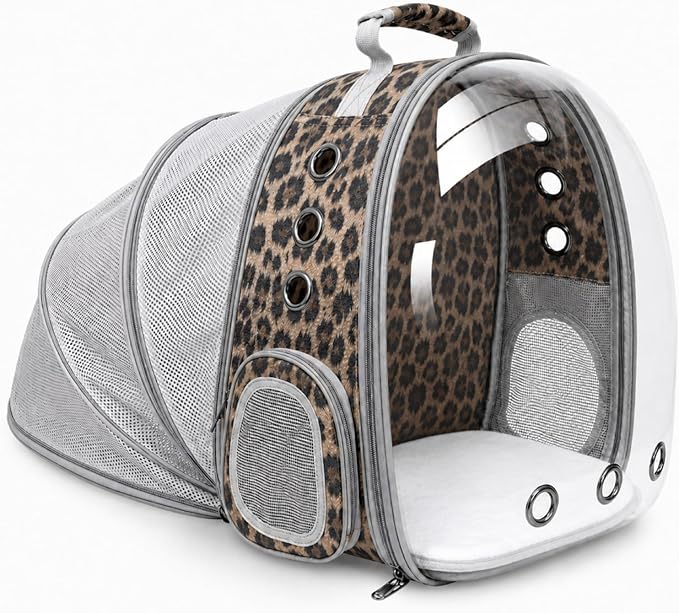 Expandable Cat Carrier Backpack by TOYSINTHEBOX