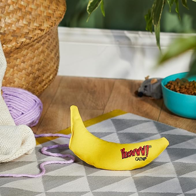 Yeowww! Catnip Chi-CAT-a Banana Toy - Image 5