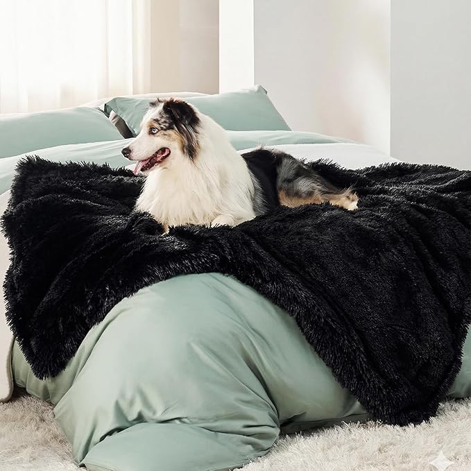 Bedsure Dog Blankets for Large Dogs, Fluffy Waterproof Dog Blanket for Couch by Unknown
