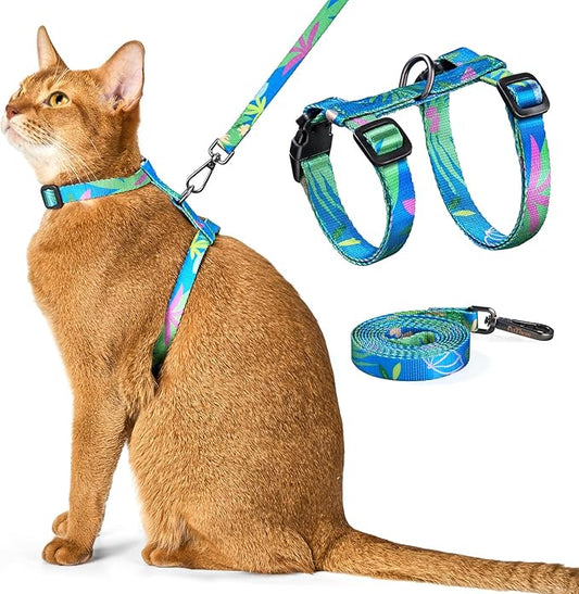 Cat Harness and Leash Set by PetThem