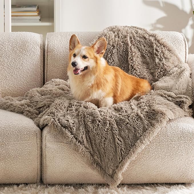 Bedsure Dog Blankets for Small Dogs, Fluffy Waterproof Dog Blanket for Couches by Unknown