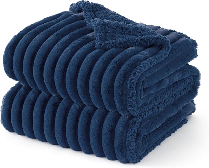 Bedsure ComfyFleece™ Waterproof Dog Blankets by Unknown