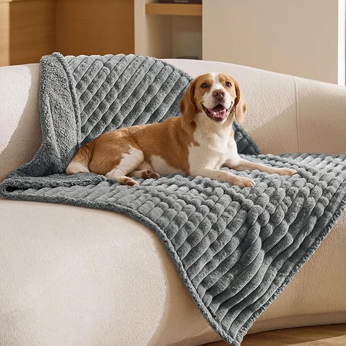 Bedsure ComfyFleece™ Waterproof Dog Blankets by Unknown