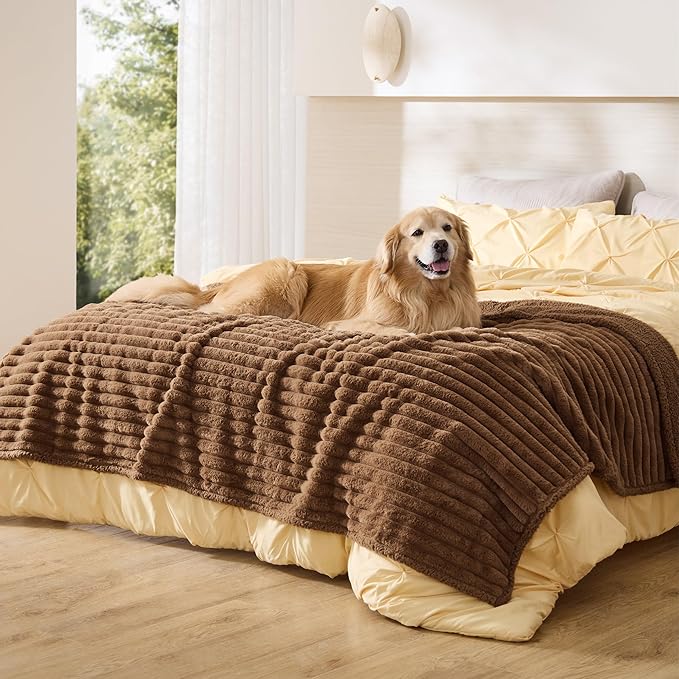 Bedsure ComfyFleece™ Waterproof Dog Blankets by BEDSURE