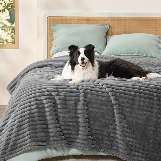 Bedsure ComfyFleece™ Waterproof Blanket by Unknown