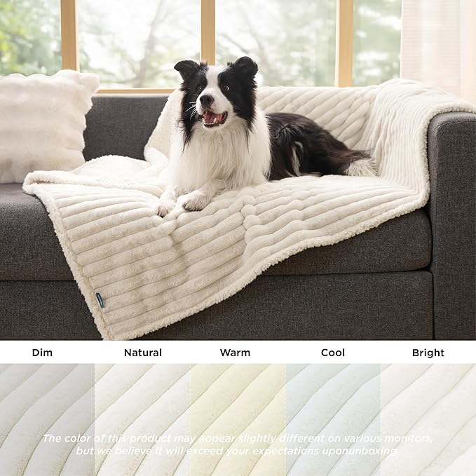 Bedsure ComfyFleece™ Waterproof Dog Blankets - Image 7