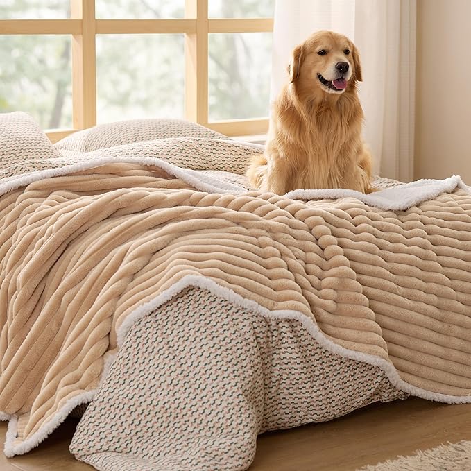 Bedsure ComfyFleece™ Waterproof Dog Blankets by Unknown