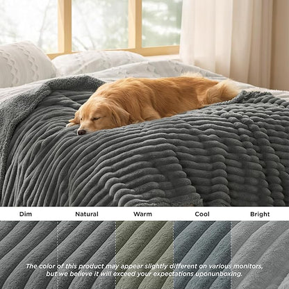 Bedsure ComfyFleece™ Waterproof Blanket - Image 7
